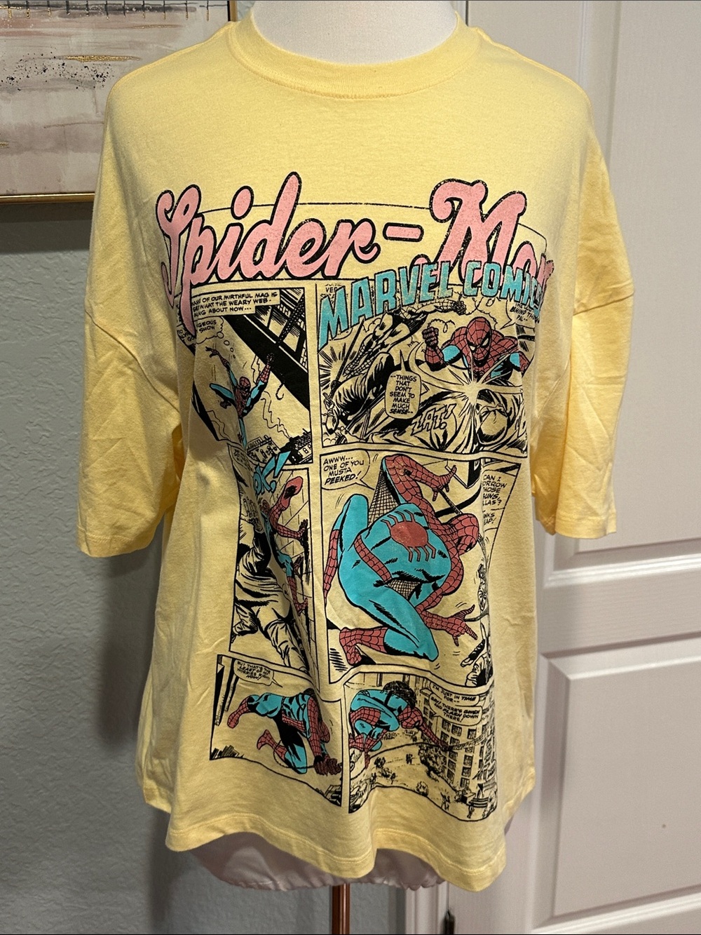 Marvel Sz XL Spider-Man Short Sleeve Comic Tee  • NWT!